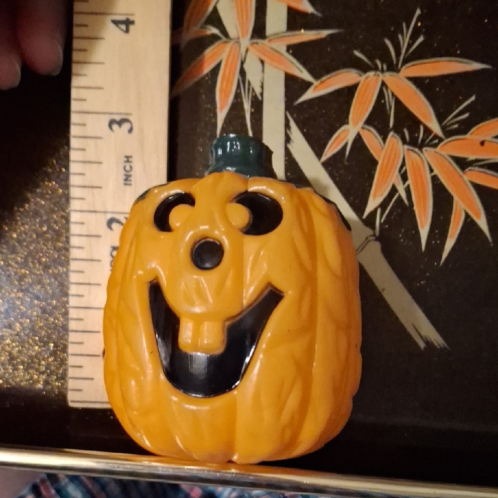 Pumkin Jack-o-lantern Blow Mold Miniature Dollhouse Size